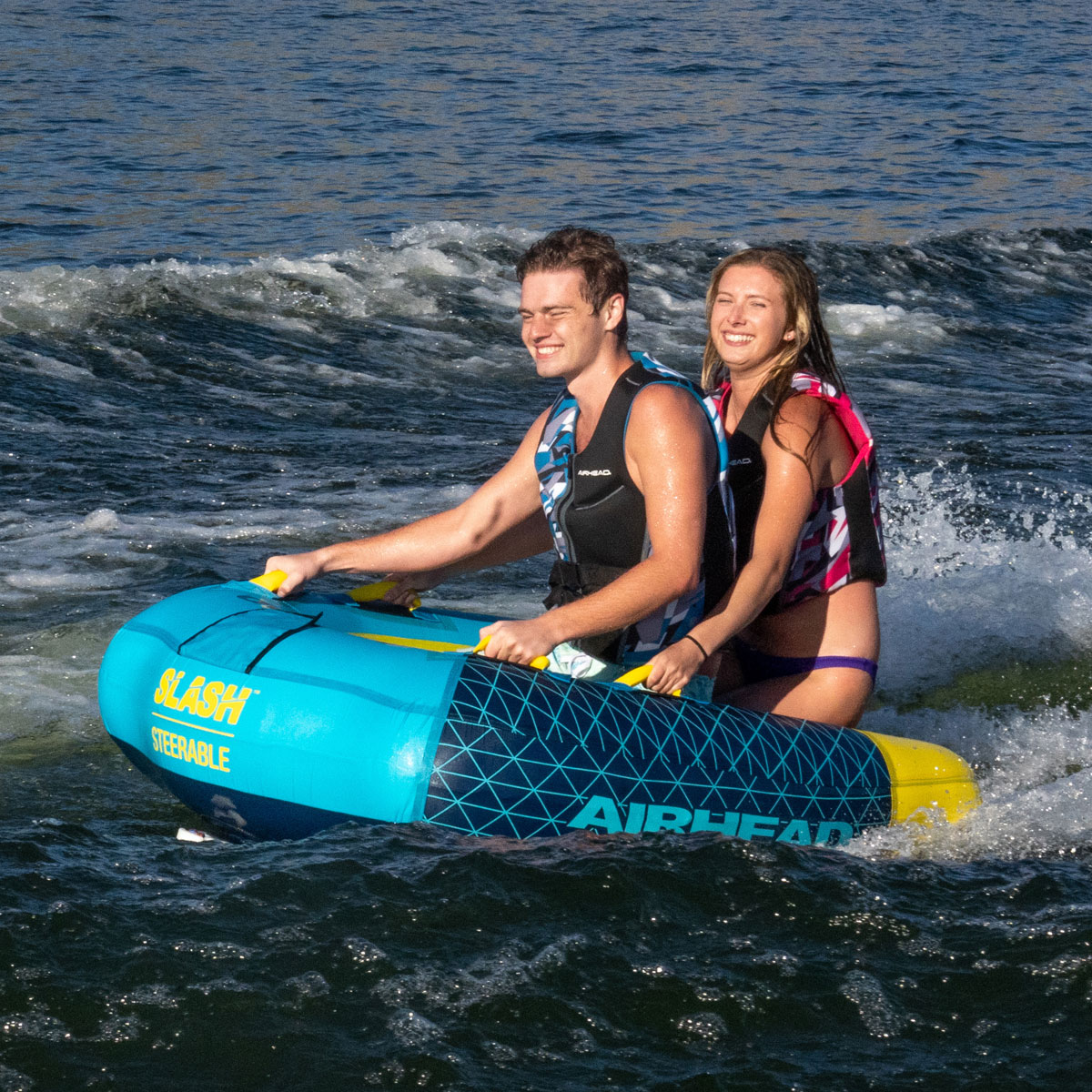 airhead-slash-bou-e-tract-e-bateau-2-riders-dirigeable image 2